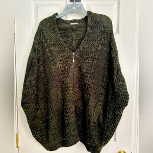 Xhiliration batwing cape with pockets